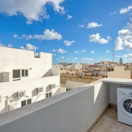 Thirtynine Penthouse With Terrace In Sliema