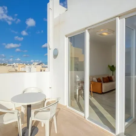 Thirtynine Penthouse With Terrace In