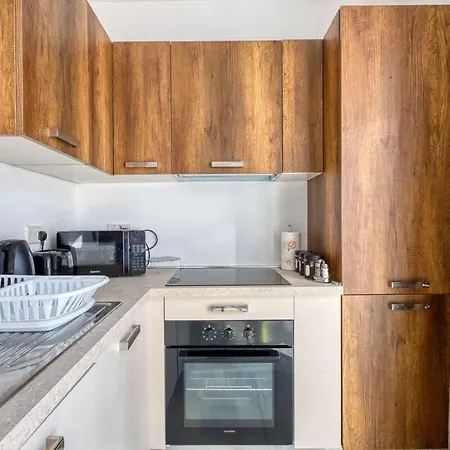 Daire Thirtynine Penthouse With Terrace In