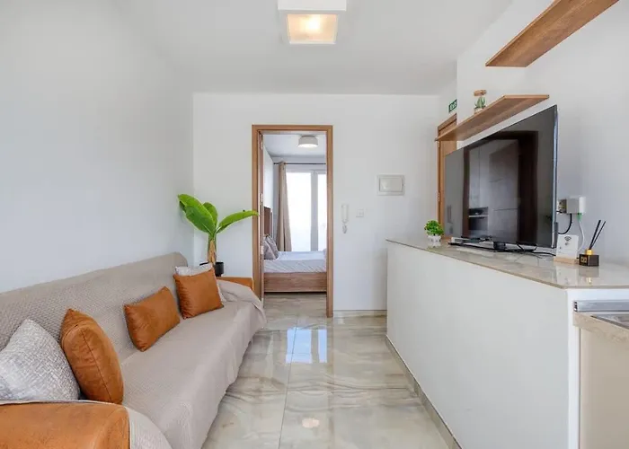 Thirtynine Penthouse With Terrace In