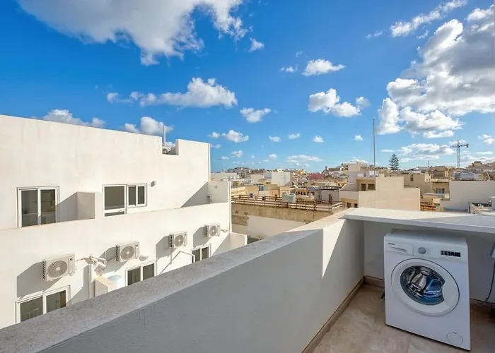Thirtynine Penthouse With Terrace In Sliema